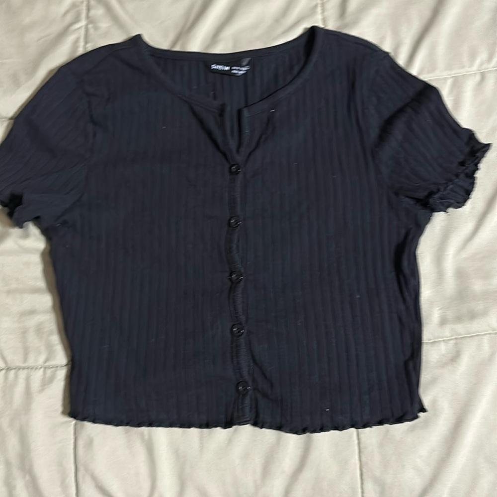 Women’s SHEIN XS Black Lettuce Trim Button Down Top